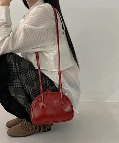 Moaz Cross Shoulder Bag