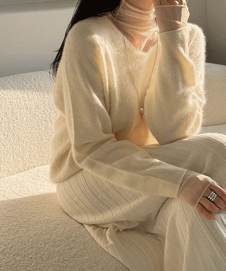 (울97%, 캐시미어3%) 브엔리 겨울 베이직 울 캐시미어 브이넥 여리핏 니트