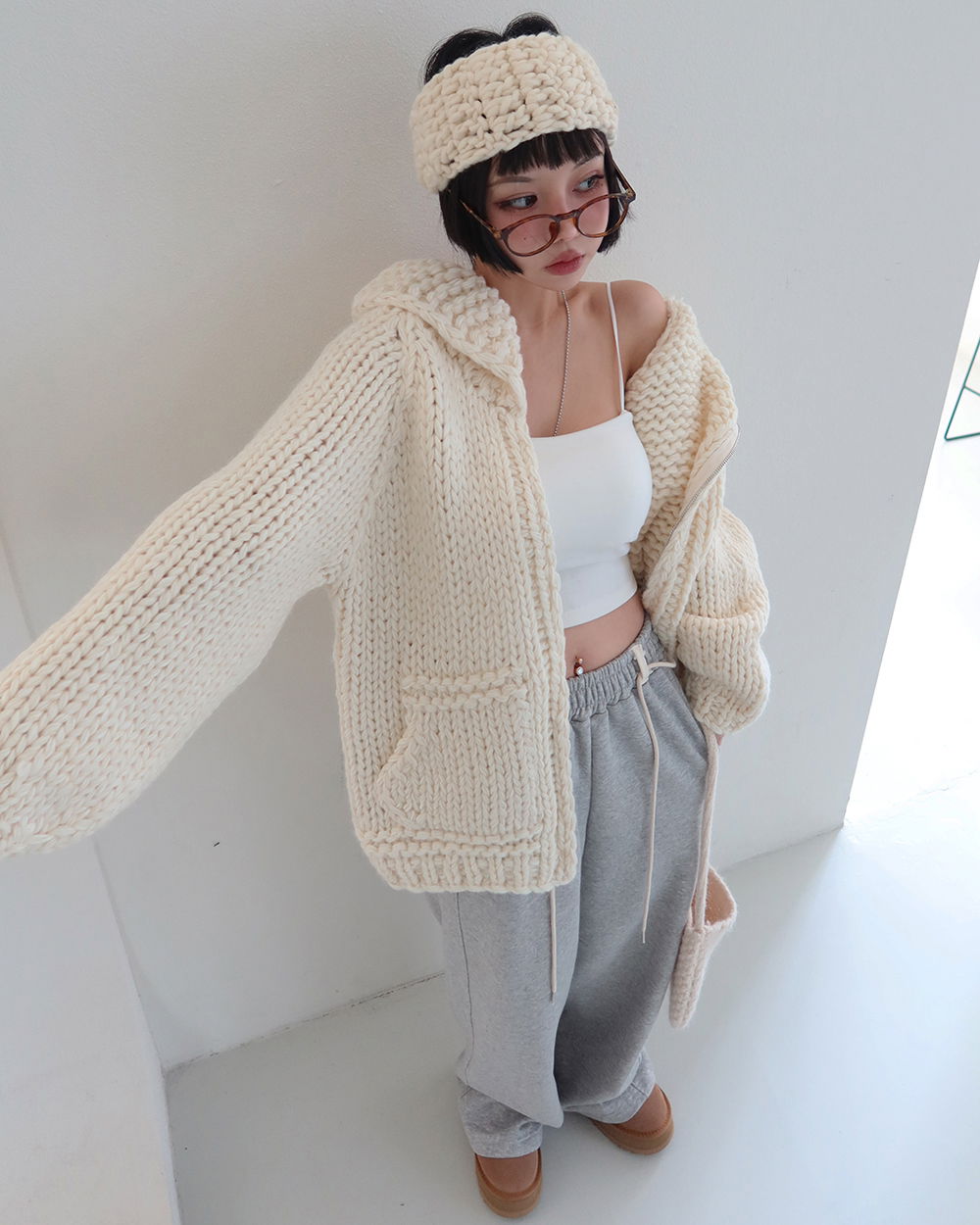 바지 모델 착용 이미지-S1L53