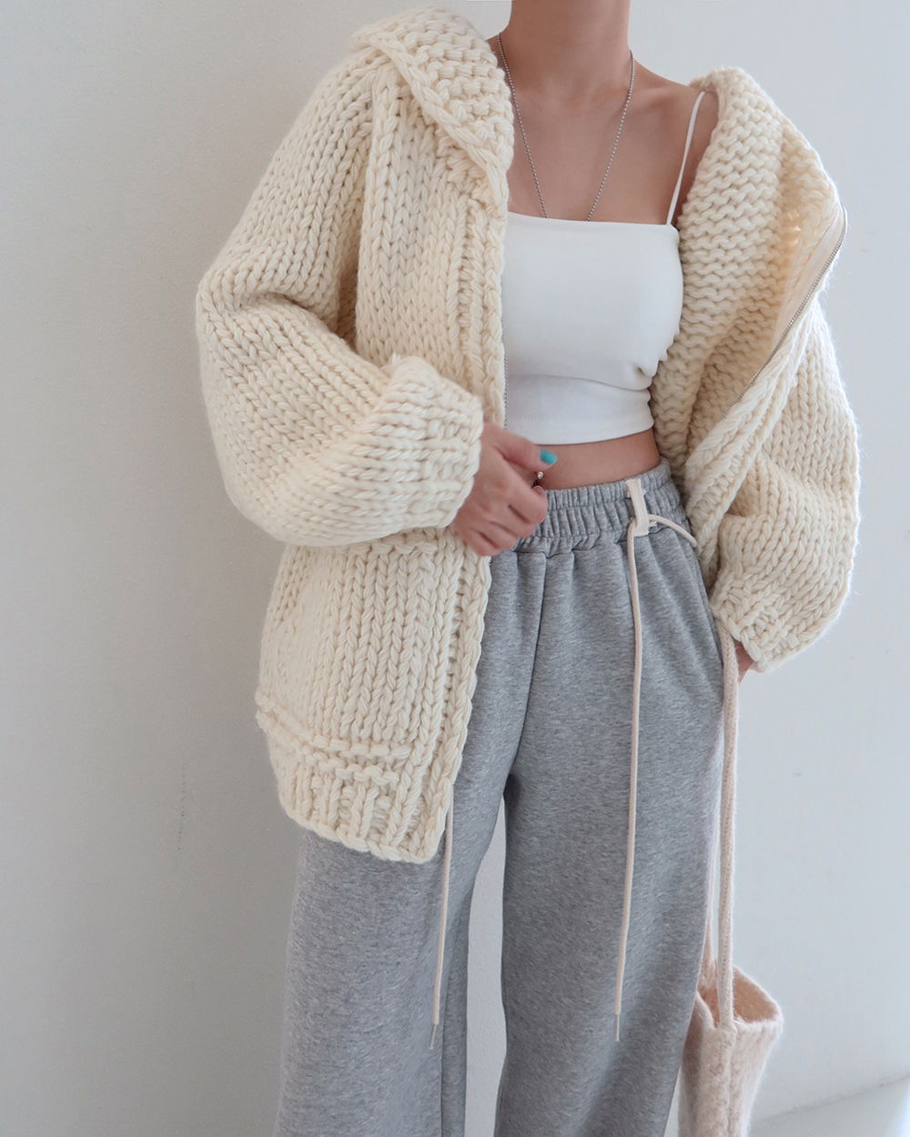 바지 모델 착용 이미지-S1L52