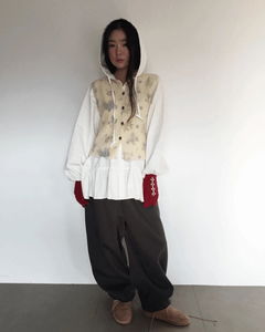 울터치 페탈 니트 베스트 (1color)