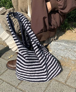 Corn Stripe Dumble Shoulder Bag