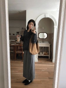 Mineb Velvet Thick Long Skirt