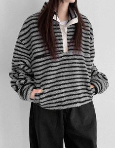 泡泡針織高領排扣大學T