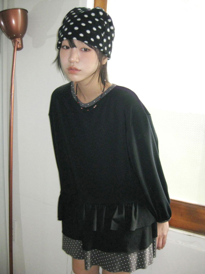 반바지 모델 착용 이미지-S1L12