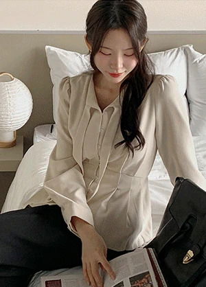 퓨티베이 피치기모 스트랩 블라우스