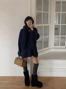 Mary Wool Knitwear + Muffler SET