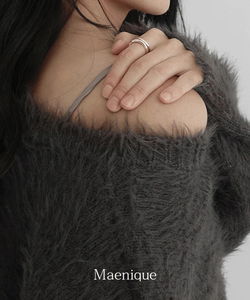 Cedric Hairy Overfit Round Neck Knitwear