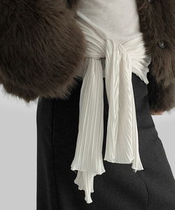 Neman Thai Pleated Scarf