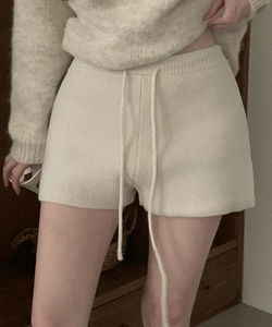 We are Wool 43% Knitwear Shorts - 2 colors