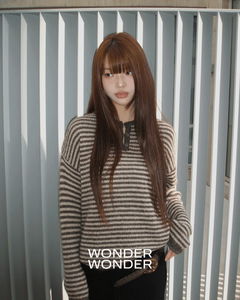 에온 스트라이프 헨리넥 버튼 니트