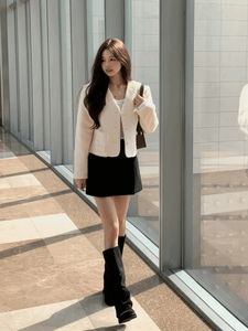 Easy Wool Split Thick Wool Mini Skirt (2 colors)