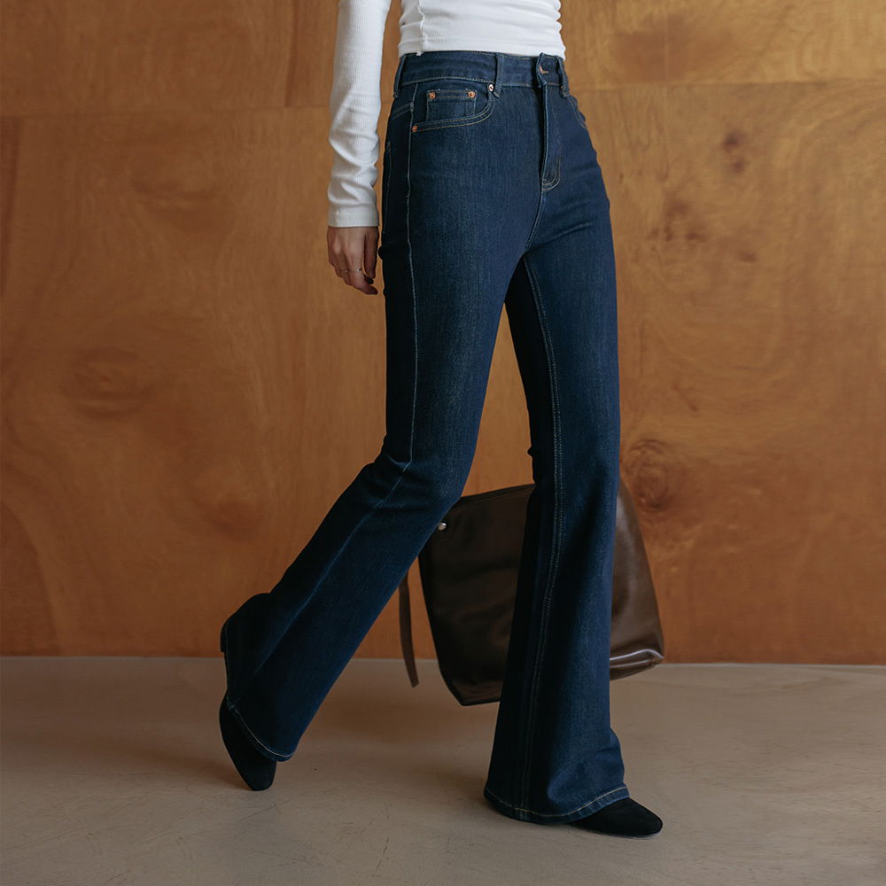 Fretted bootcut denim pants