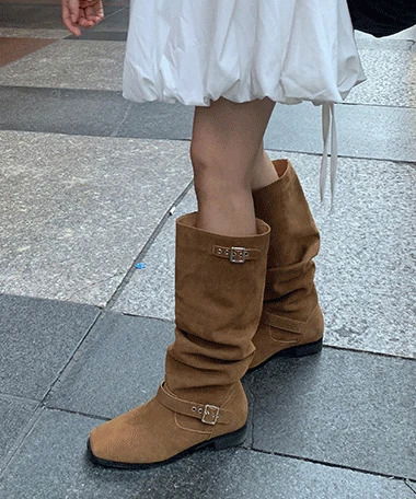 비온 셔링 버클 스웨이드 부츠