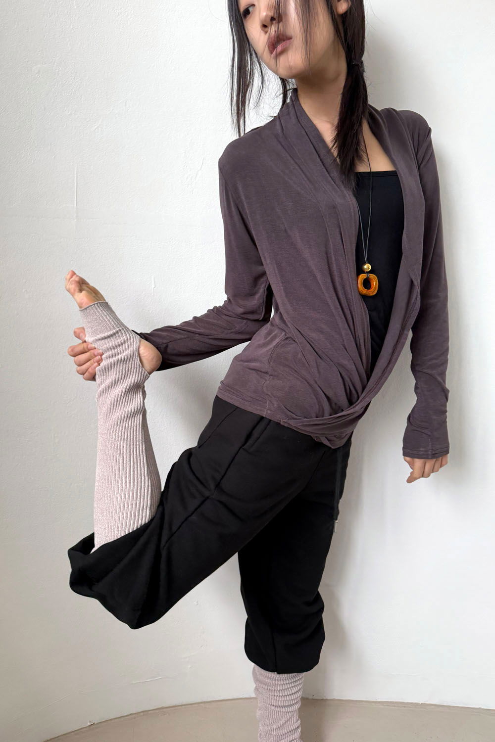 바지 모델 착용 이미지-S1L13