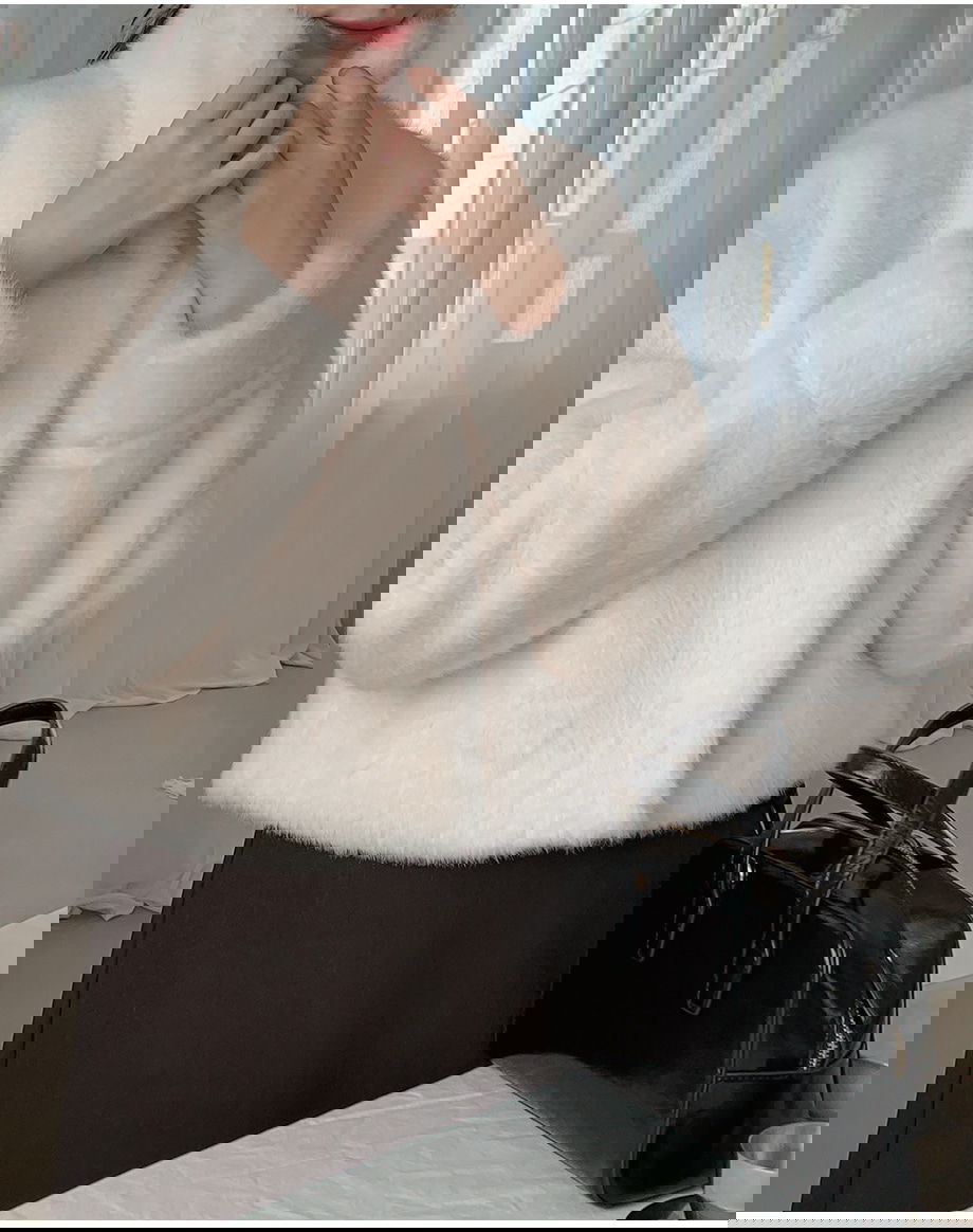 리리앤코 에포린즈 히든버튼 하이넥 퍼 자켓