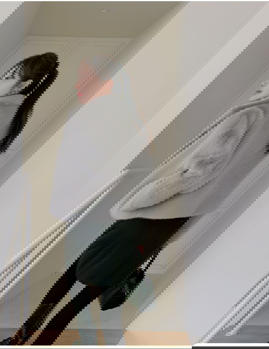 리리앤코 에포린즈 히든버튼 하이넥 퍼 자켓