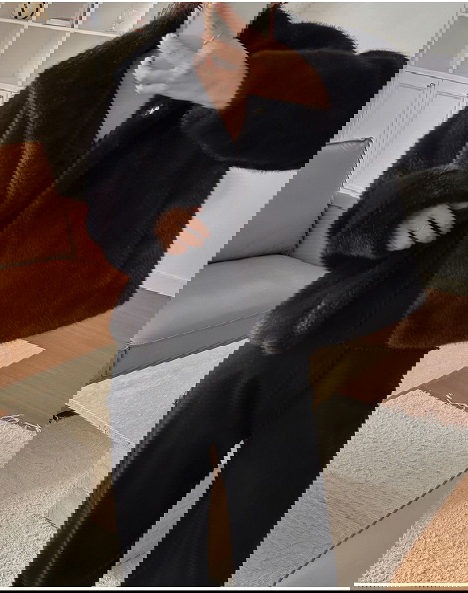 리리앤코 에포린즈 히든버튼 하이넥 퍼 자켓