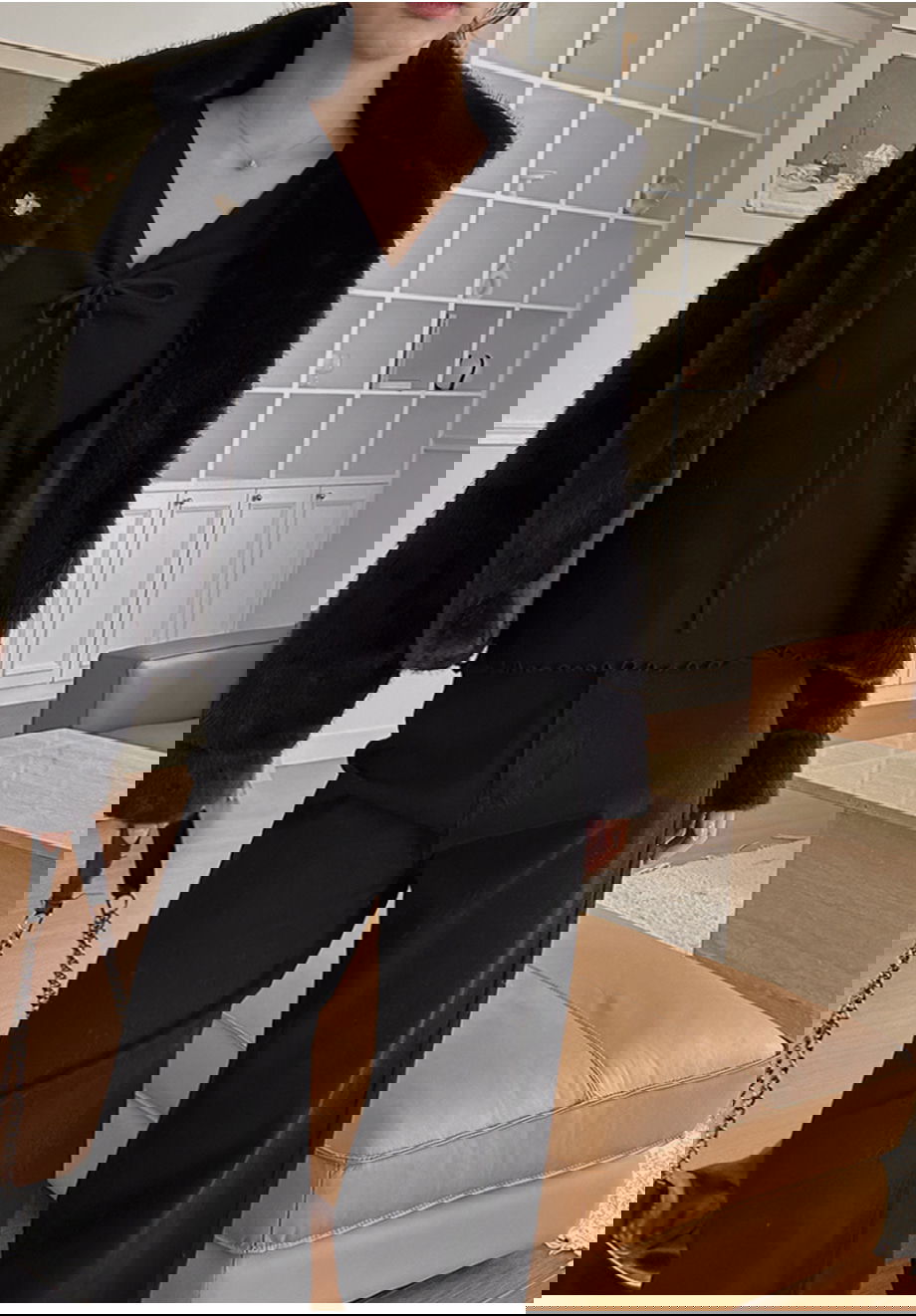 리리앤코 에포린즈 히든버튼 하이넥 퍼 자켓