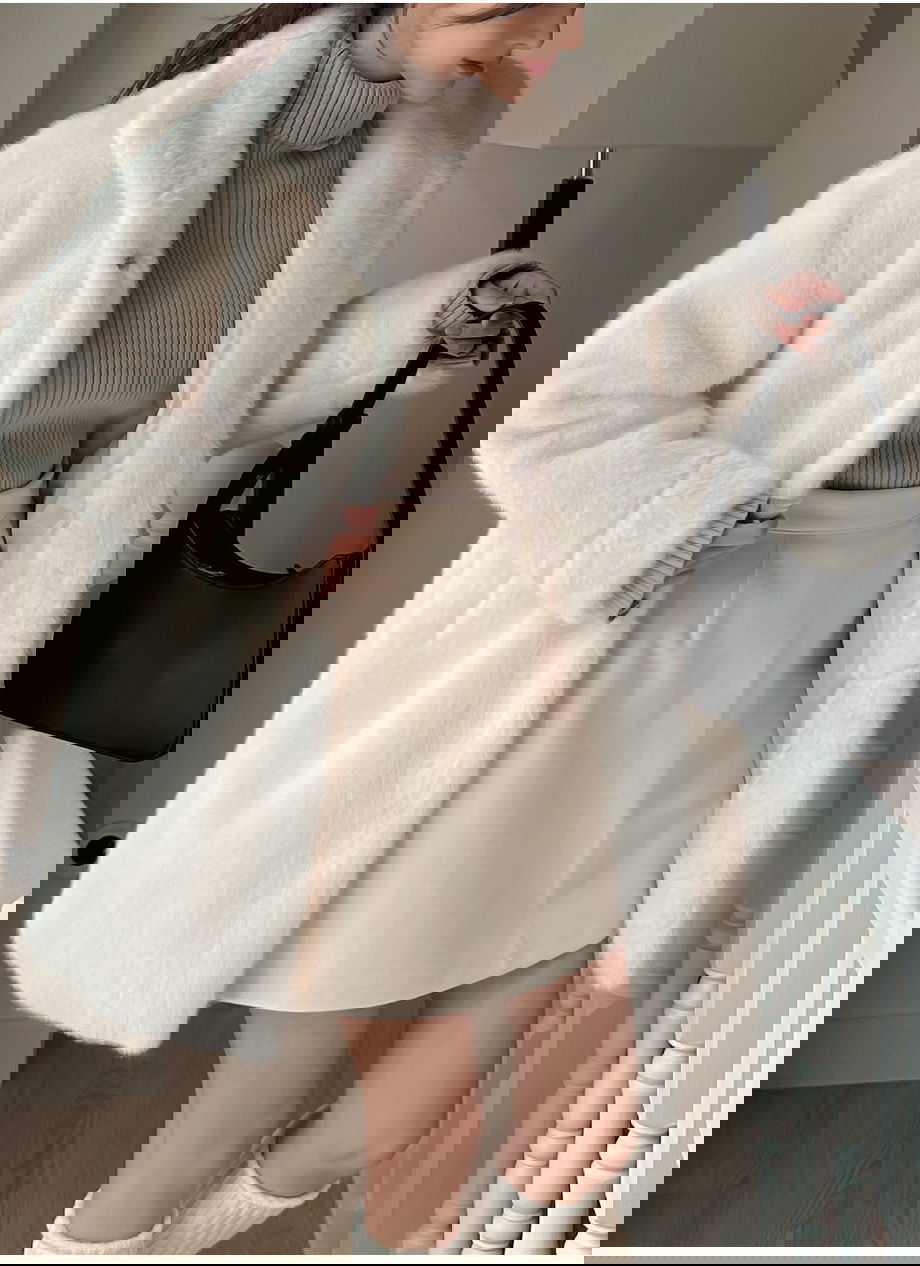 리리앤코 에포린즈 히든버튼 하이넥 퍼 자켓