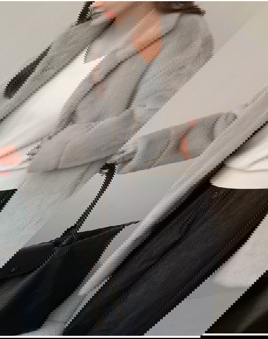 리리앤코 에포린즈 히든버튼 하이넥 퍼 자켓