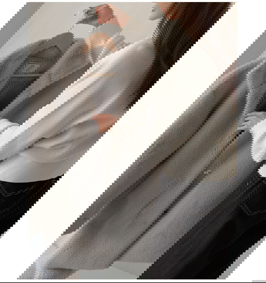 리리앤코 에포린즈 히든버튼 하이넥 퍼 자켓