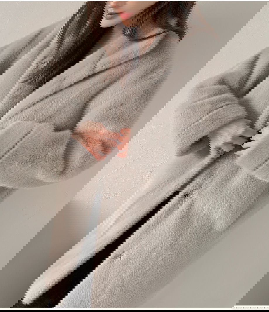 리리앤코 에포린즈 히든버튼 하이넥 퍼 자켓