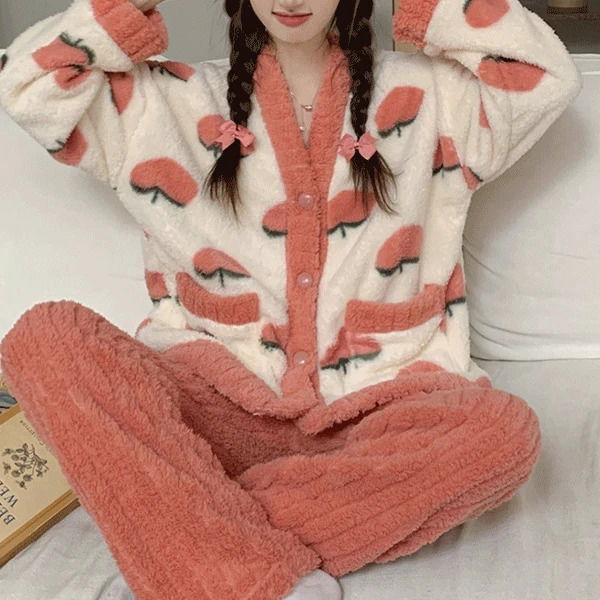 Dezni Peach Pattern Sleep Pajama Set 套装