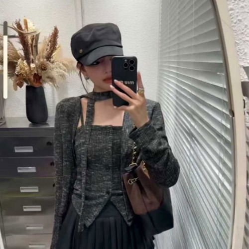 灰色捲邊針織外套 (當日出貨)