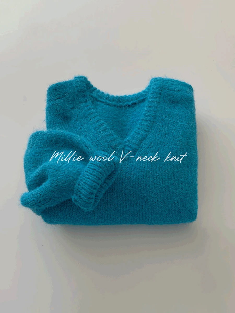 밀리 울 브이넥 니트