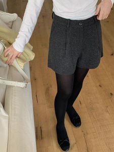 Chef Wool Pintuck Shorts