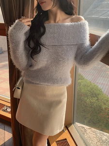 Bonir Boucle Off-Shoulder Fur Knitwear