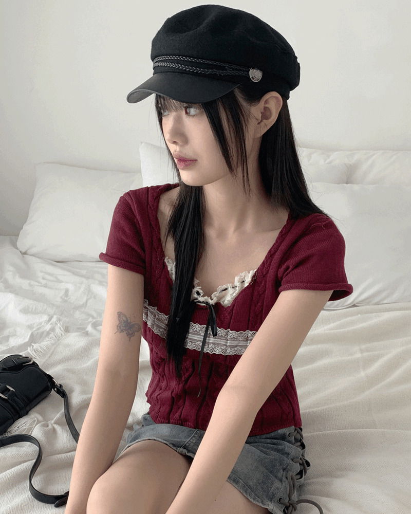 Killlove Vintage Lace Deep U-Neck Crop Short Sleeve Knitwear 短袖上衣