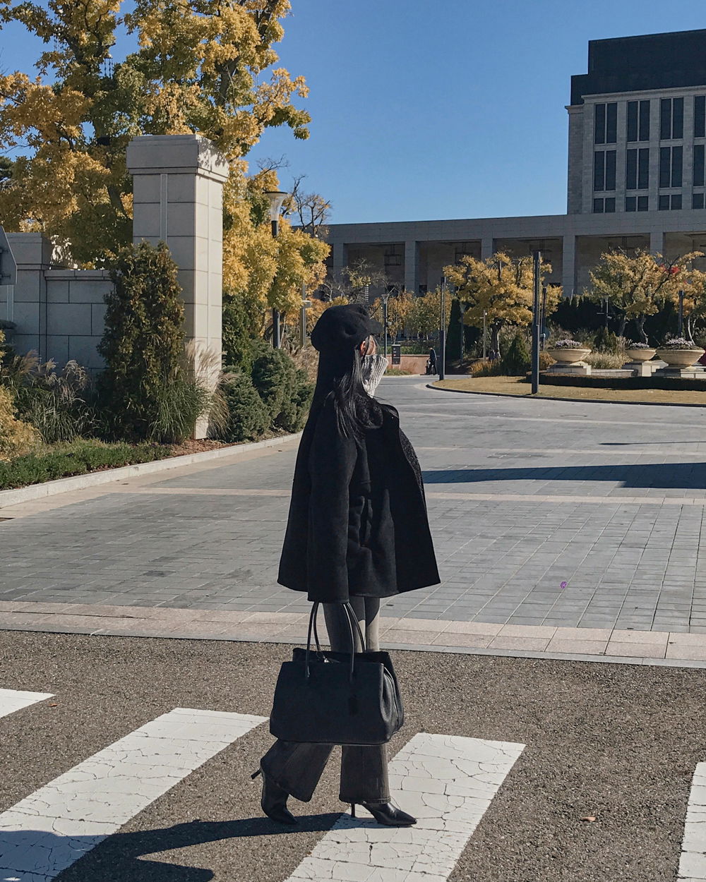 코트 모델 착용 이미지-S1L138