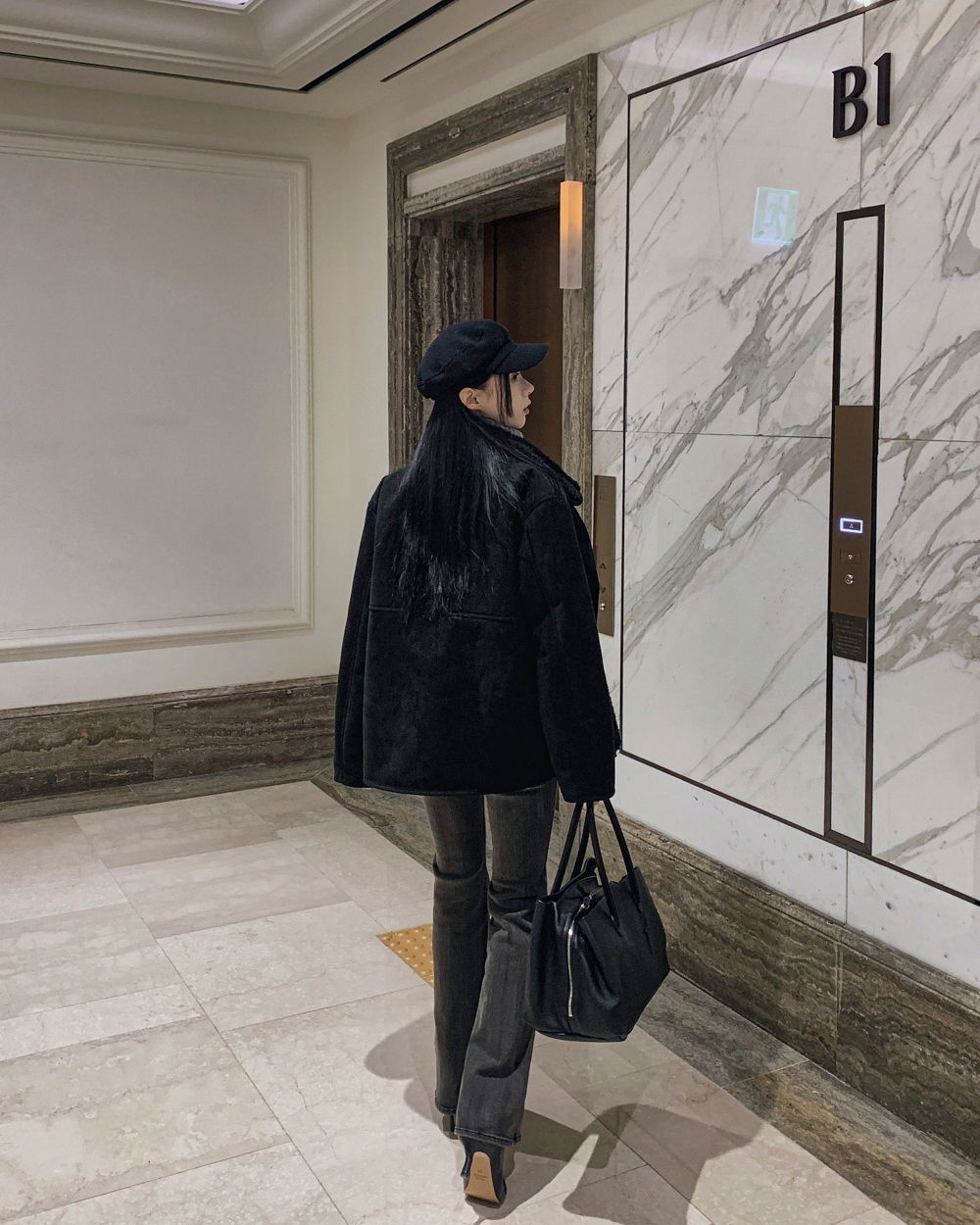 코트 모델 착용 이미지-S1L155