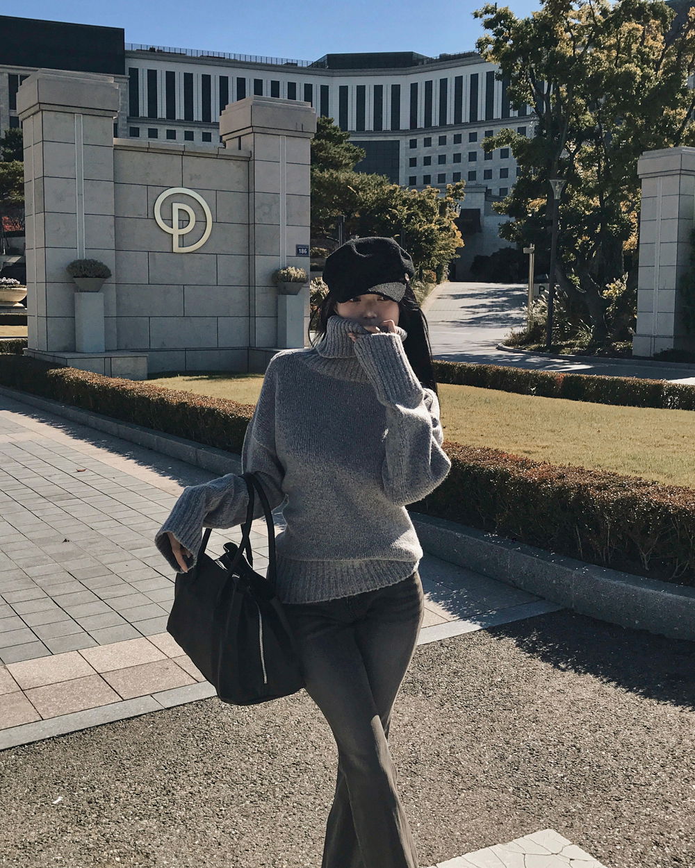 코트 모델 착용 이미지-S1L159