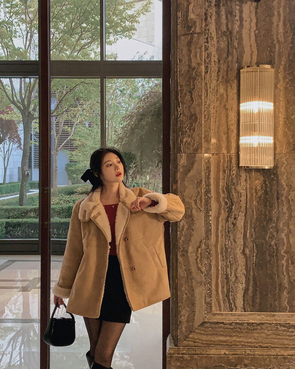 긴팔 티셔츠 모델 착용 이미지-S1L99