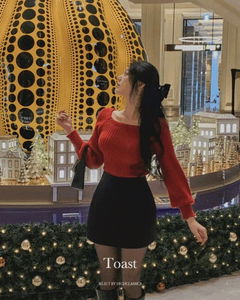 토스트 스퀘어넥 퍼프소매 시보리 세로골지 슬림핏 겨울 긴팔 니트