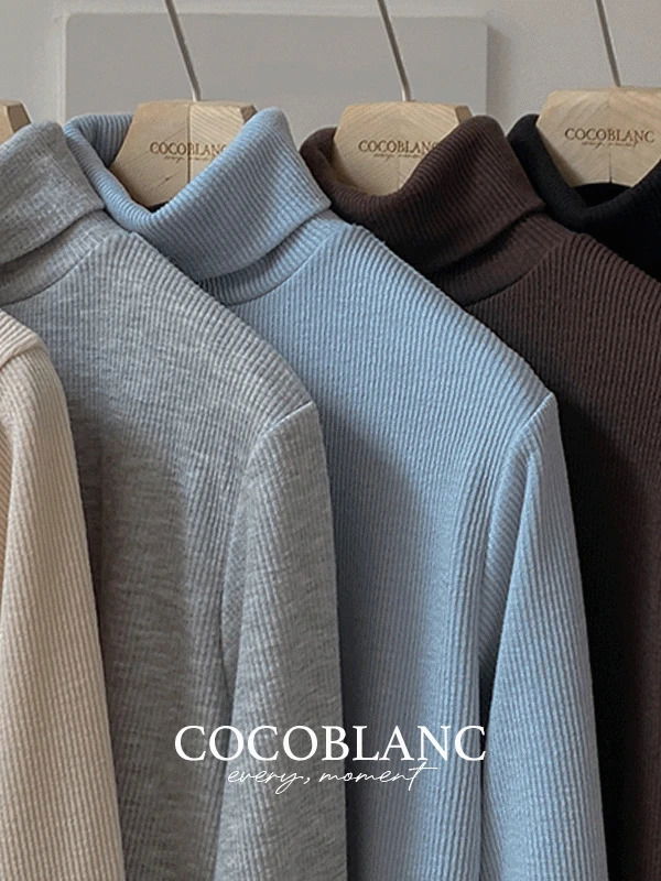 Lindy Ribbed Turtleneck T-Shirt