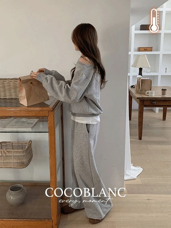 露肩絨毛大學套裝