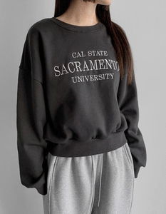 sacramento刺繡圓領短版衛衣