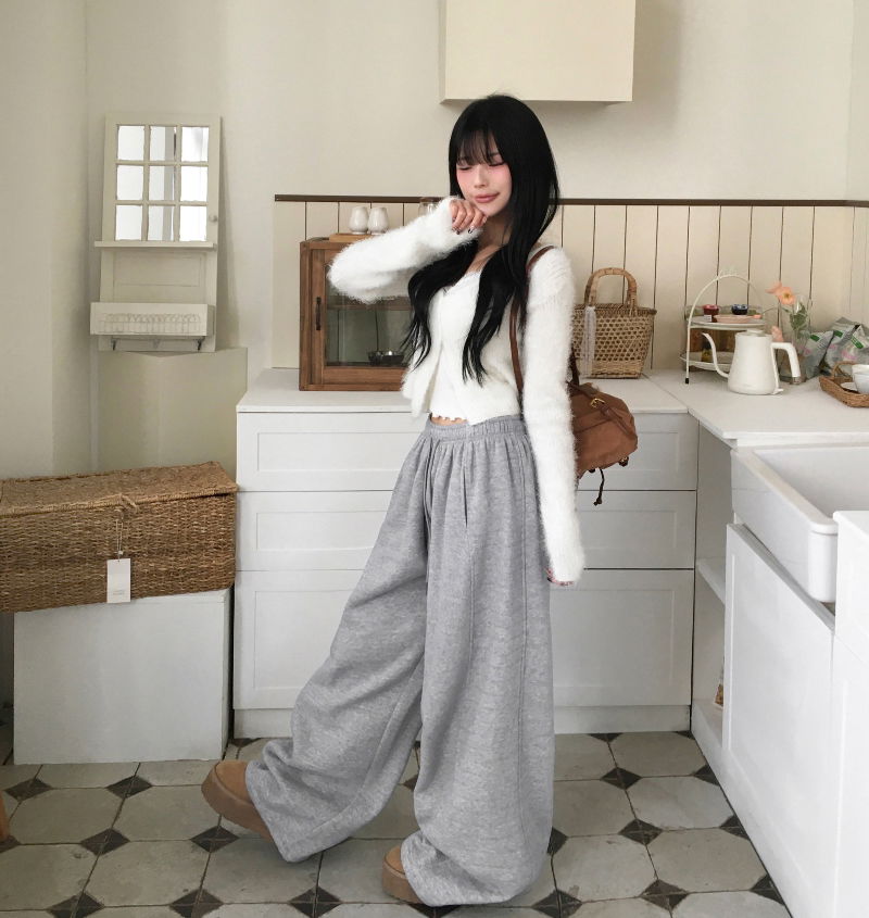 민소매 모델 착용 이미지-S1L21