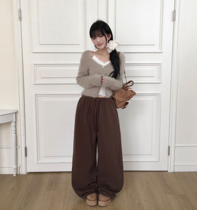 민소매 모델 착용 이미지-S1L26