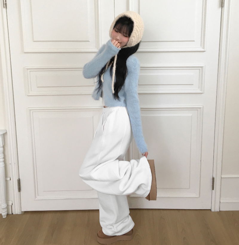 민소매 모델 착용 이미지-S1L7