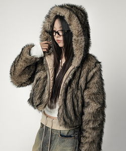 울퍼드 페이크 퍼 크롭 후드 자켓 Faux Fur Crop Hood Jacket