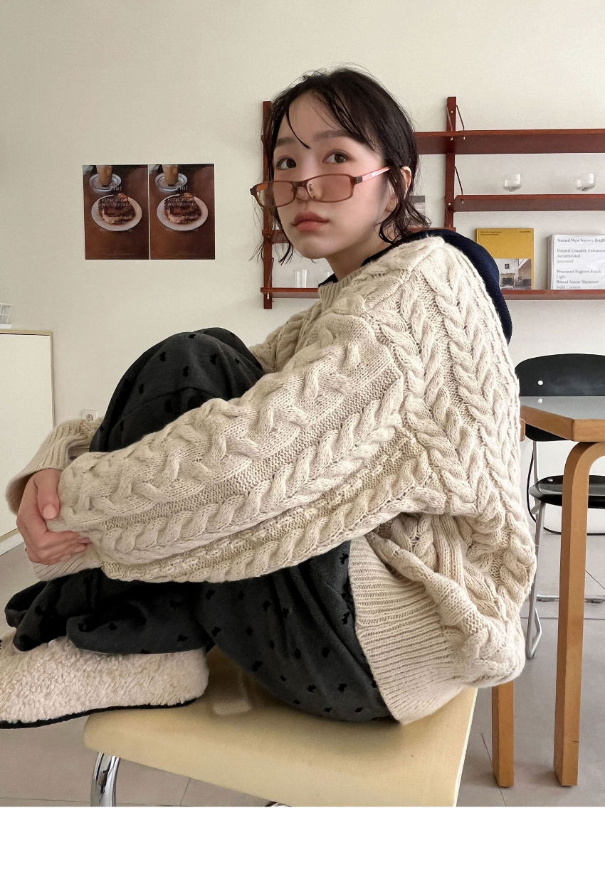 긴팔 티셔츠 모델 착용 이미지-S1L21