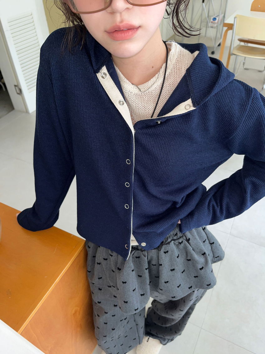 긴팔 티셔츠 모델 착용 이미지-S1L28