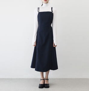 方領絨面長版吊帶連身洋裝