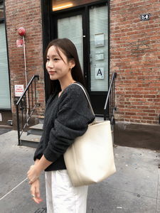 Deon Fisher V V-Neck Knitwear