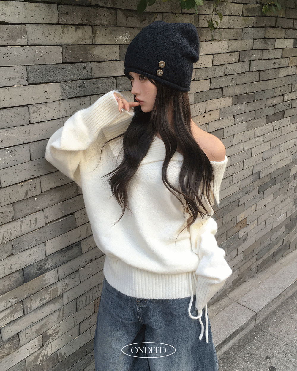 Rue Strap One-Shoulder Knitwear 针织衫